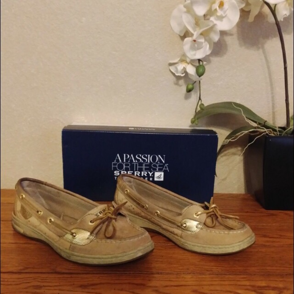 Gold Sperry’s EUC!